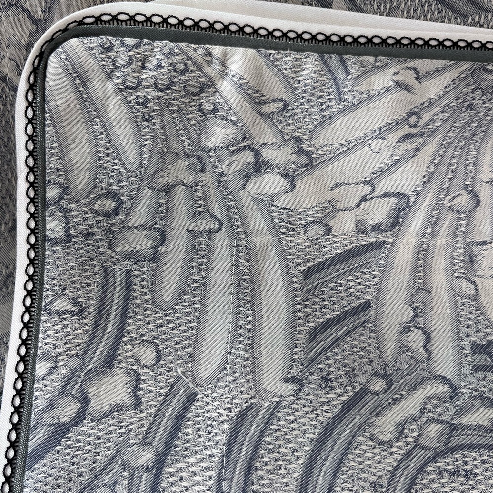 A pair of standard Yves Delorme pillow shams. - Picture 7 of 8